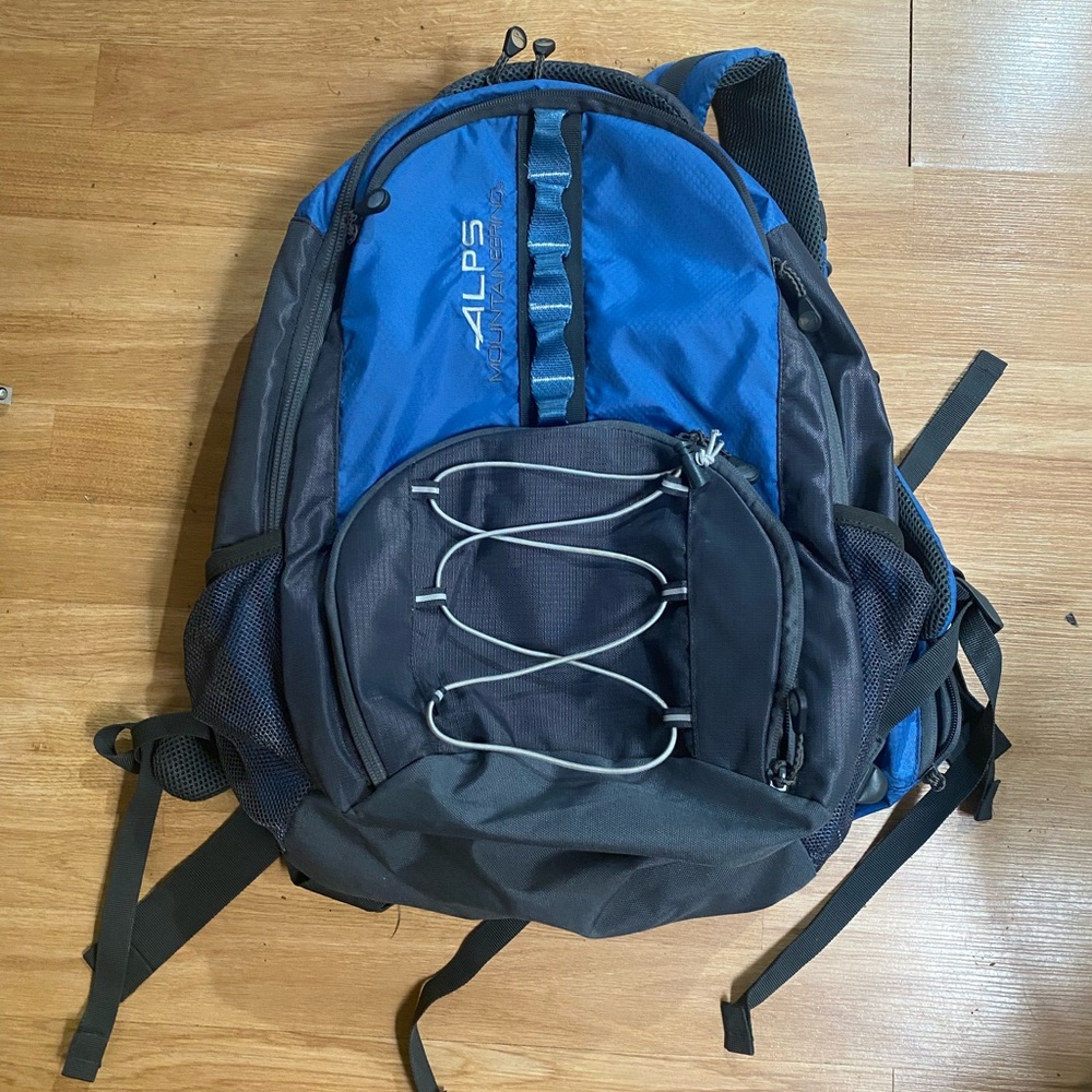 ALPS Mountaineering 45L Backpacking Backpack Lightweight 2.5 lbs.